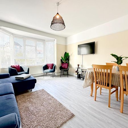 Bournemouth 3 Bedroom - Parking Екстериор снимка