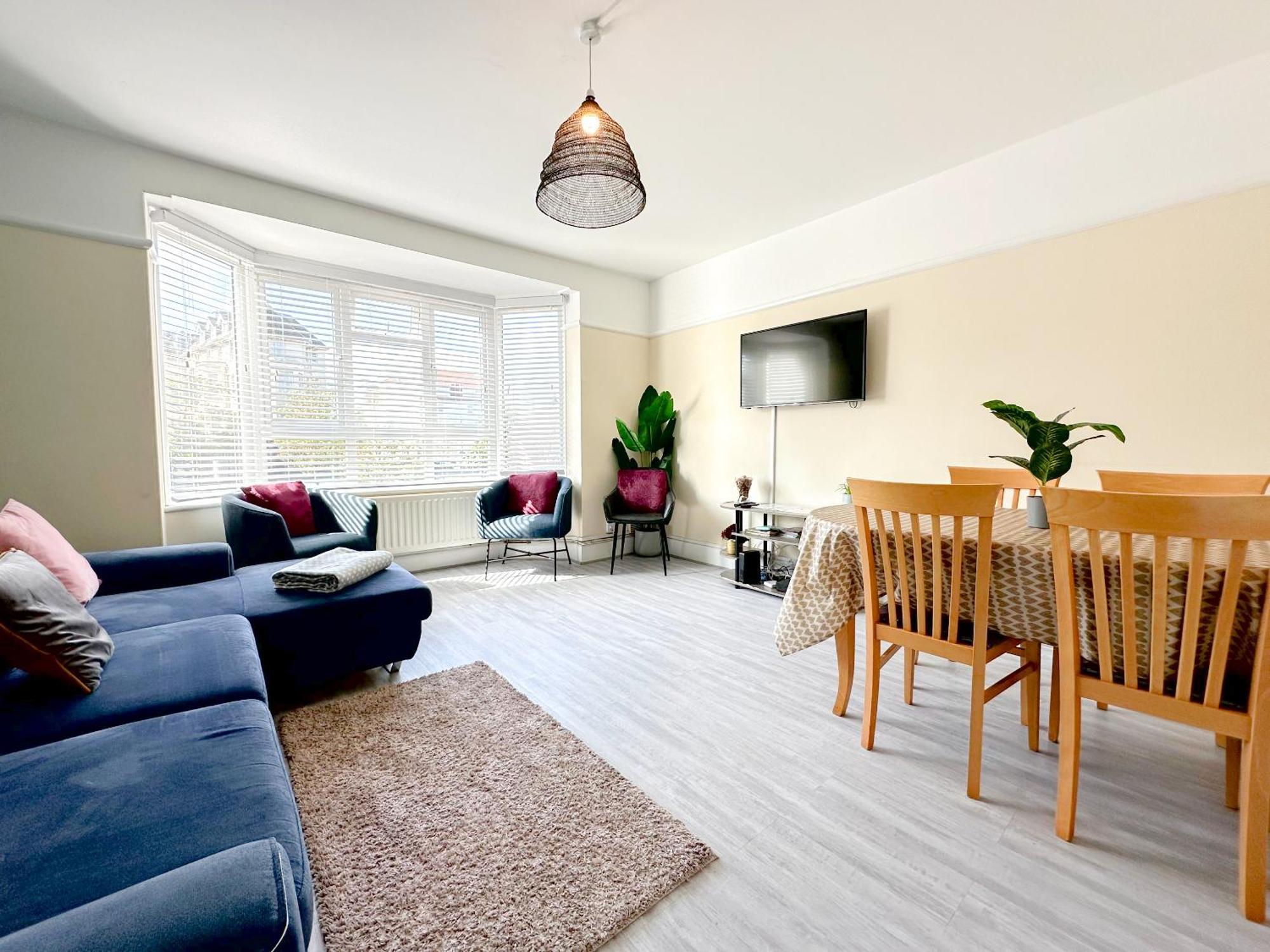 Bournemouth 3 Bedroom - Parking Екстериор снимка